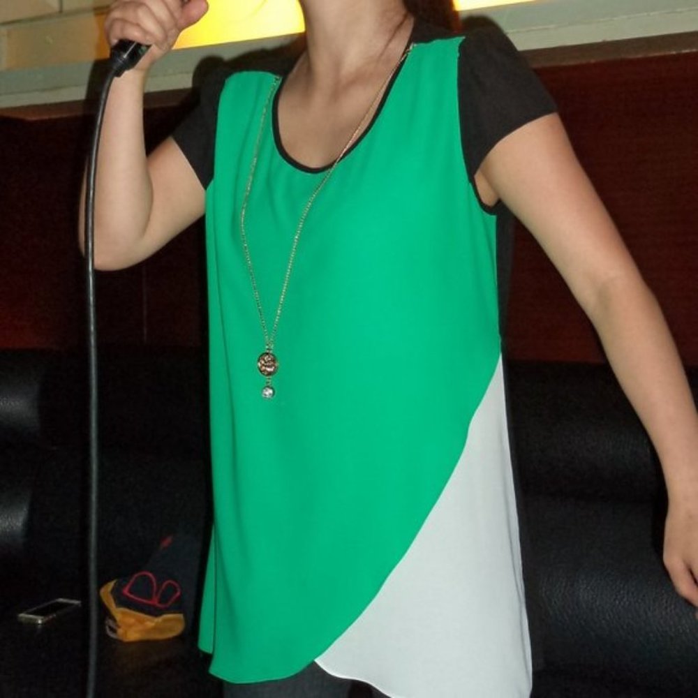 Tunic with Detachable Necklace